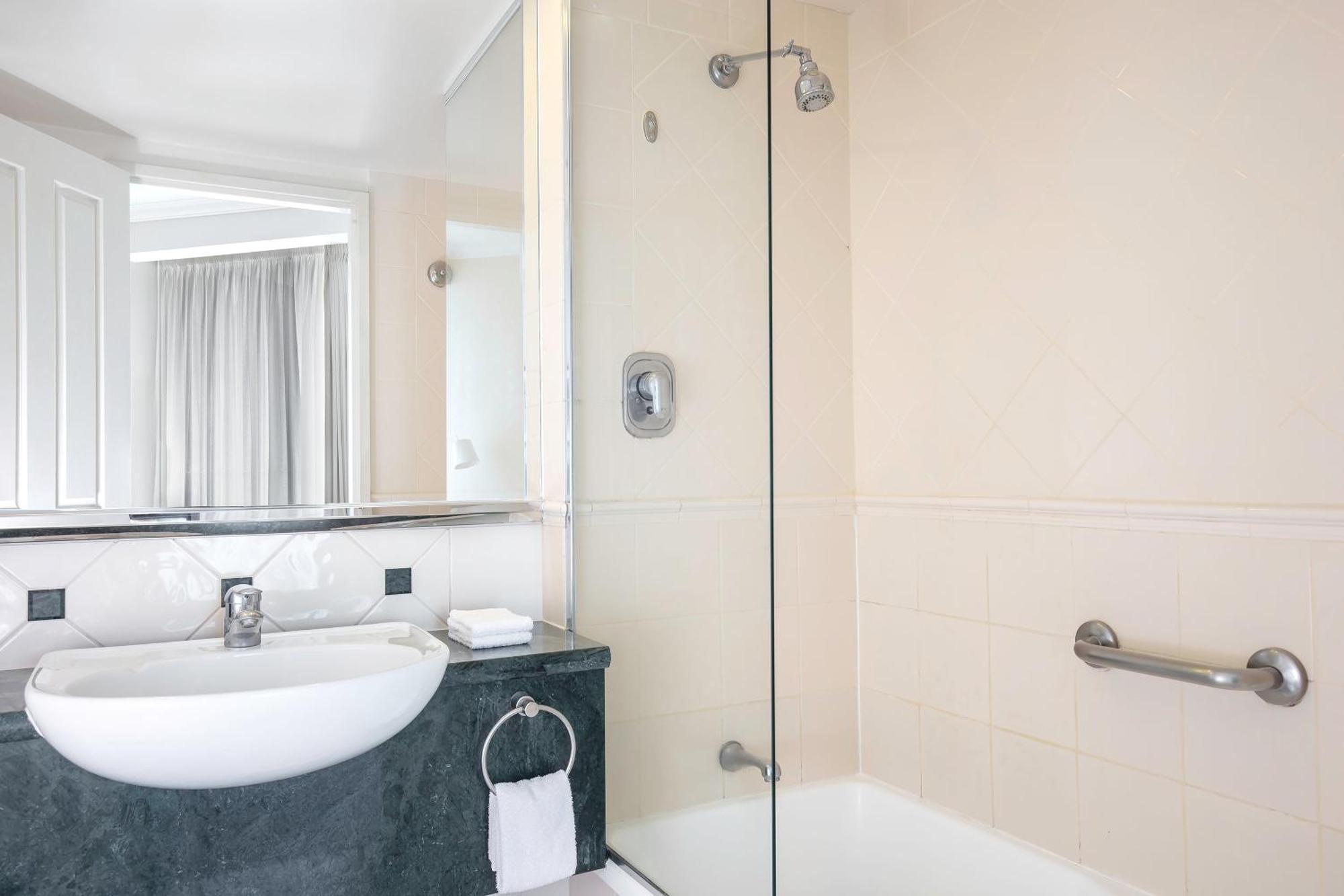 Hotel Deluxe Studio with Ocean View