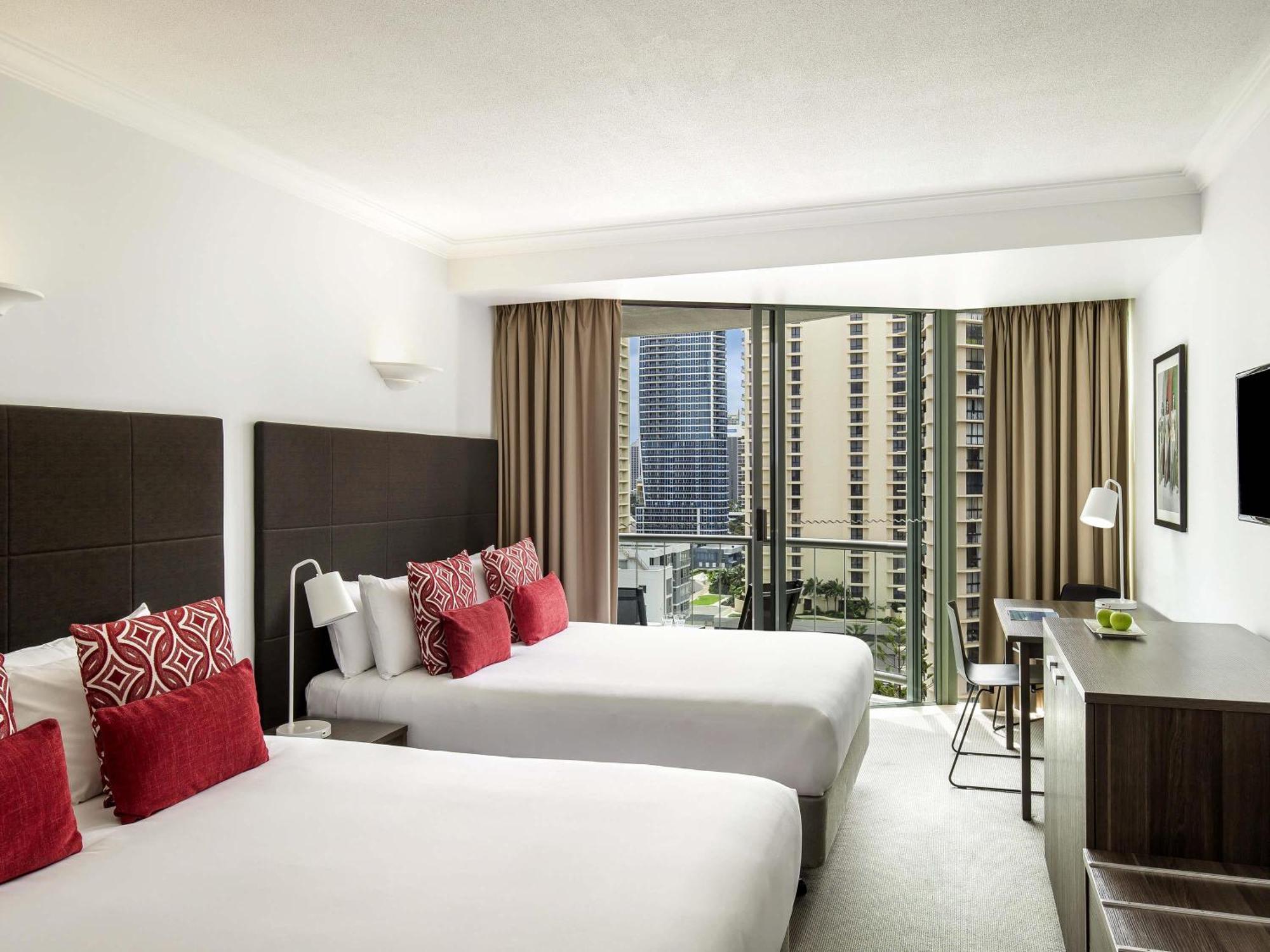 Hotel Deluxe Twin Room